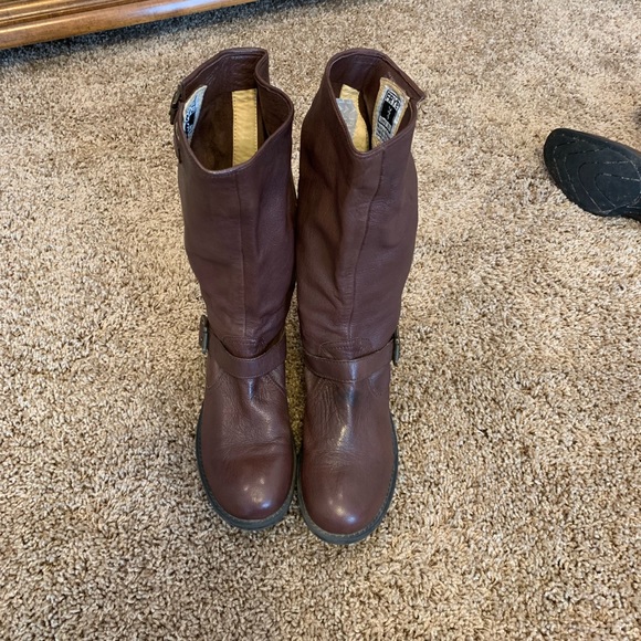 frye kids boots